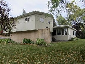 3rd image of 1105 Phinney Ave
