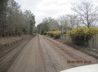 103 Hathaway Ln, Cottageville, SC 29435