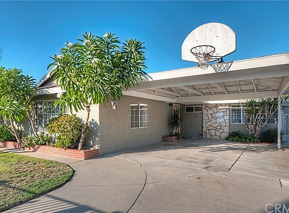 4th image of 10333 Aldrich St