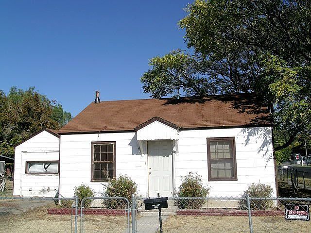 1st image of 1174 W Gillespie Ave