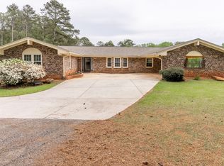938 Swan Lake Rd, Stockbridge, GA 30281
