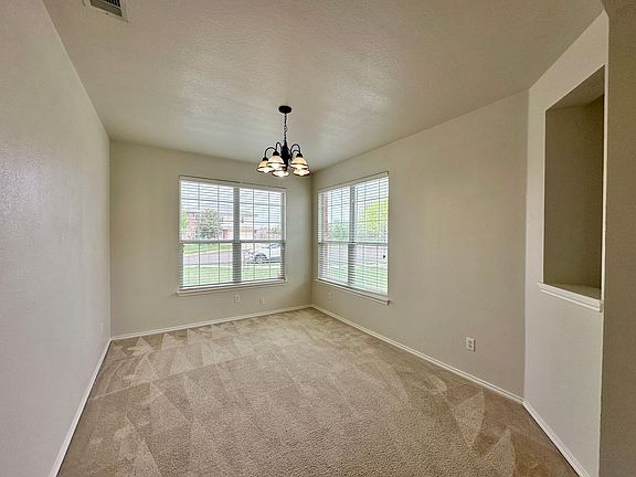 4th image of 1806 Lobrecht Ct