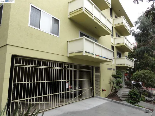 3750 Harrison St, Oakland, CA 94611