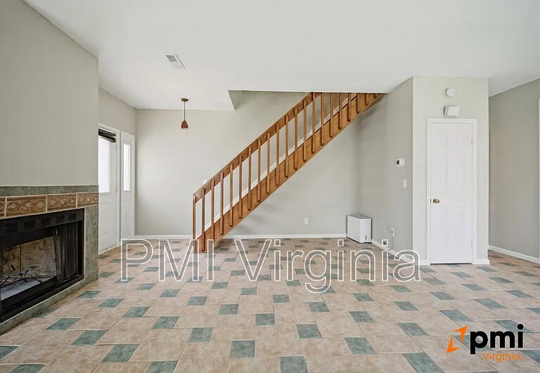 810 Gable Way — Photo 6