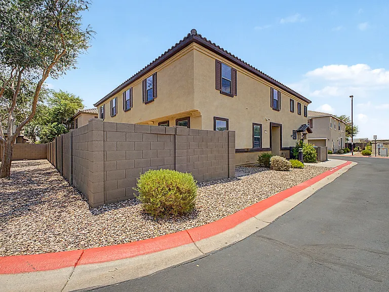 1250 S Rialto St #7 — Photo 24