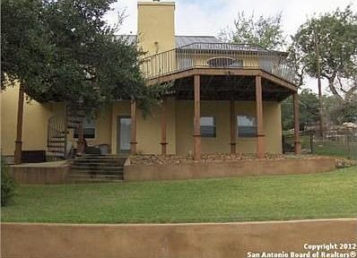 4th image of 385 Spanish Oak Esplanade