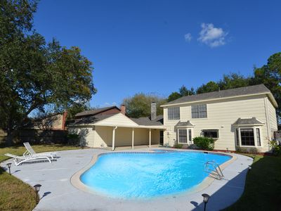 420 E Castle Harbour Dr, Friendswood, TX, 77546
