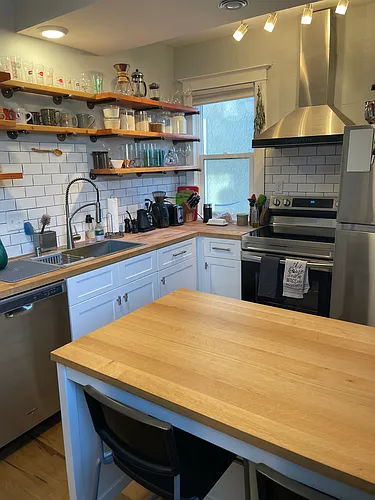 807 Lowry Ave NE #1 Photo 1