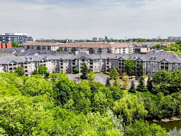 684 Warden Ave #331, Toronto, ON M1L 4W4