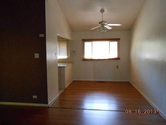 3rd image of 207 Kentucky St