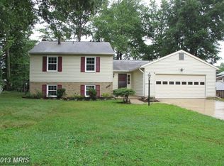8322 Riverside Rd, Alexandria, VA 22308