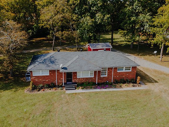 2nd image of 1505 Leaf Ave
