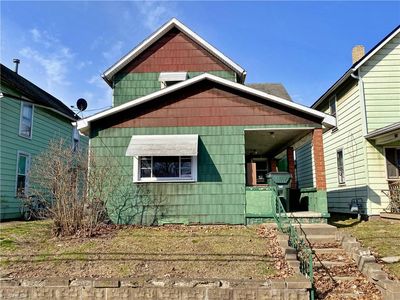 725 S 8th St, Coshocton, OH, 43812