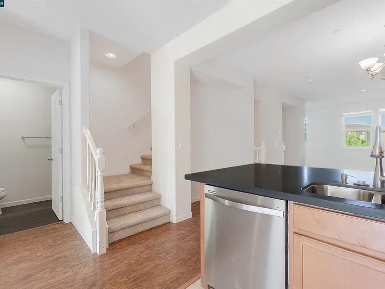3091 Madsen St — Photo 15