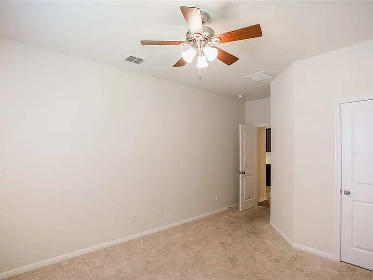 242 Mossycup Dr — Photo 26