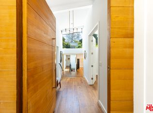 428 N Greencraig Rd, Los Angeles, CA 90049