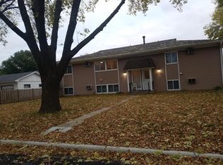 917 9th St, Farmington, MN 55024