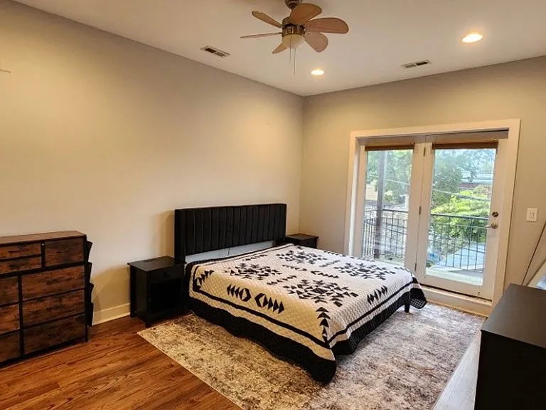 2128 W Van Buren St #2 — Photo 7