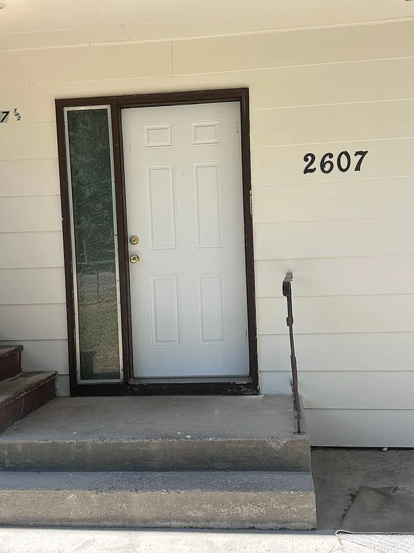 2607 S 2nd Ave — Photo 2