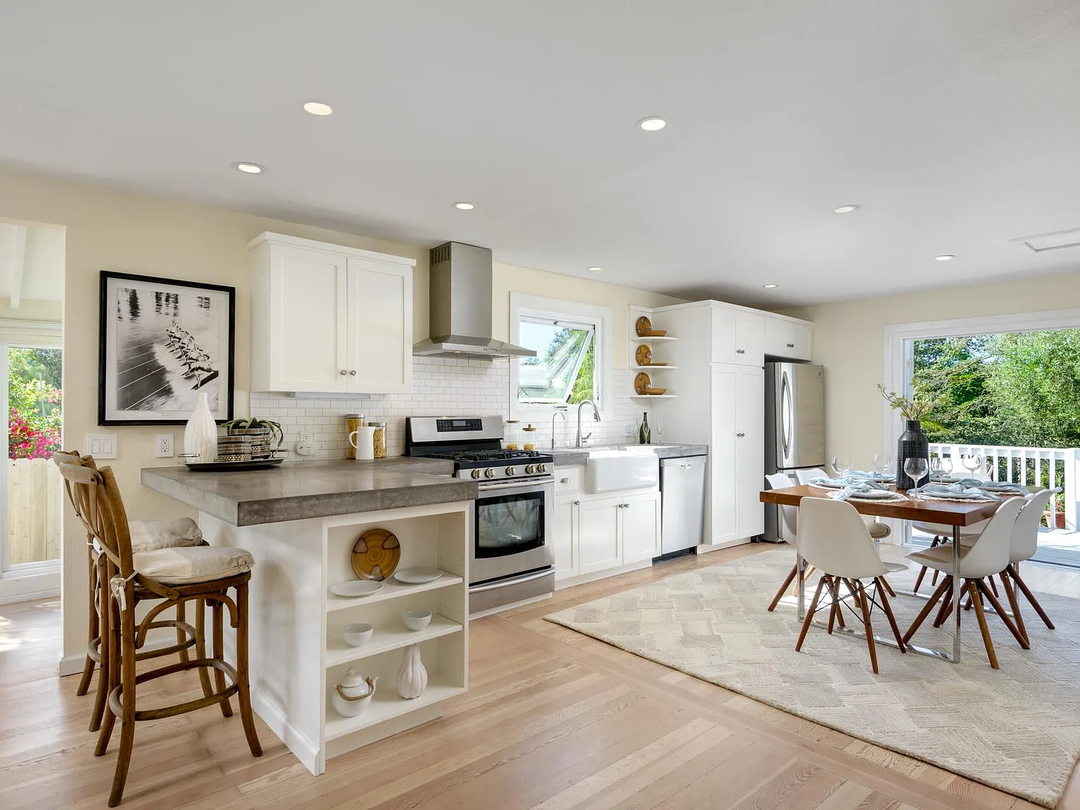 2 bed, 930 sqft, $5,800 — Photo 4