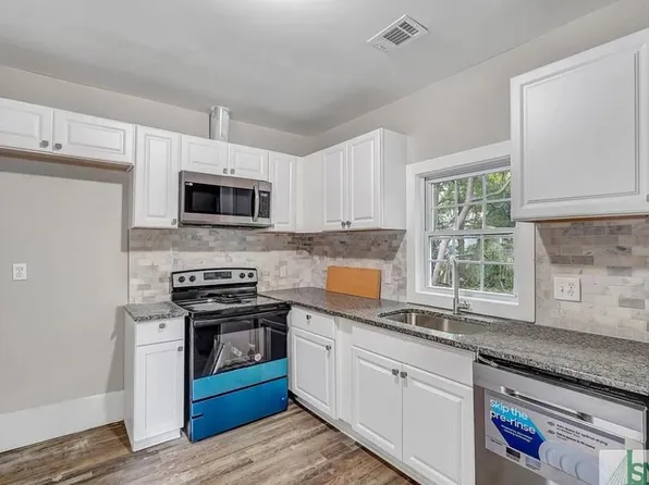 722 W 42nd St #A, Savannah, GA 31415