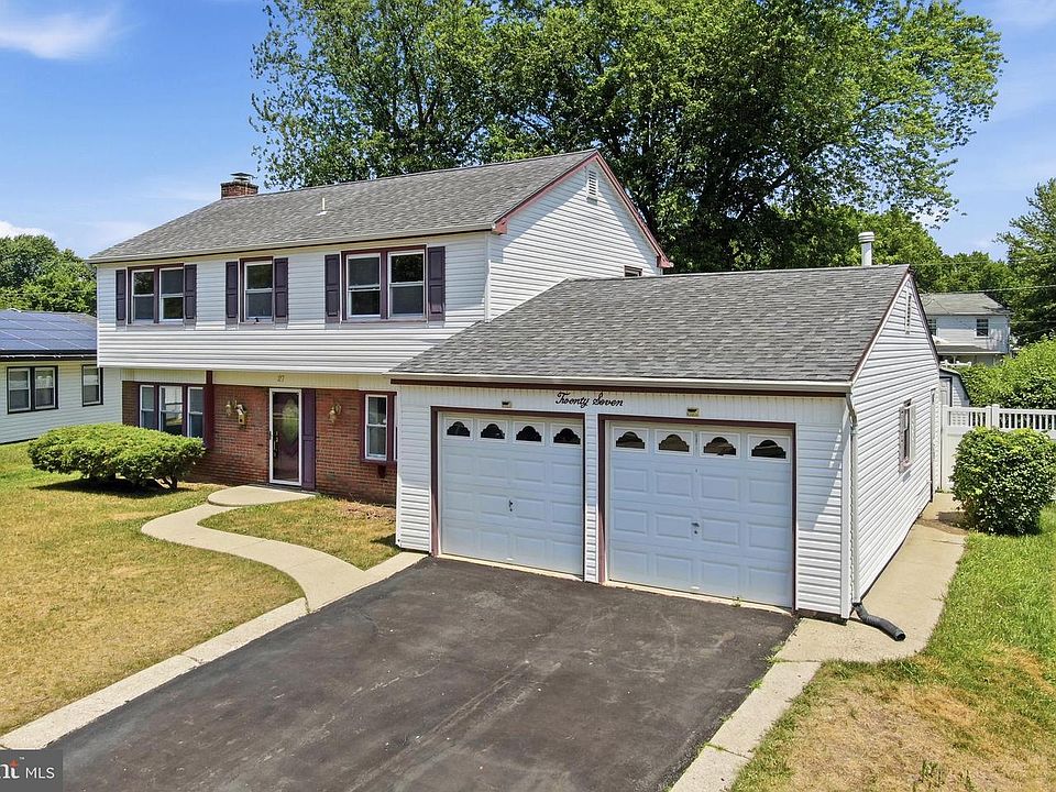 1st image of 27 Northgate Ln