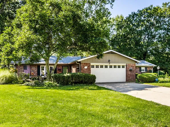 7990 Hoover Ct, Indianapolis, IN 46260