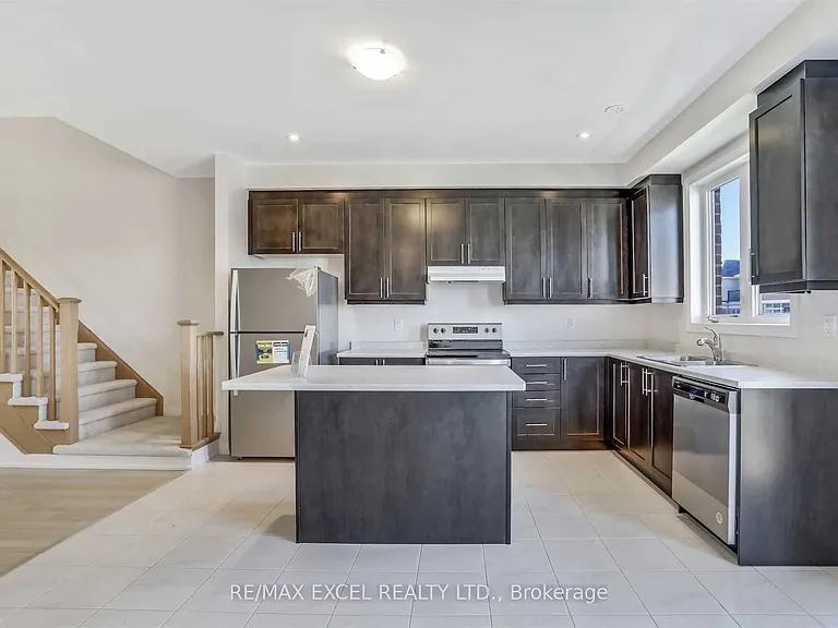 40 Sissons Way — Photo 8