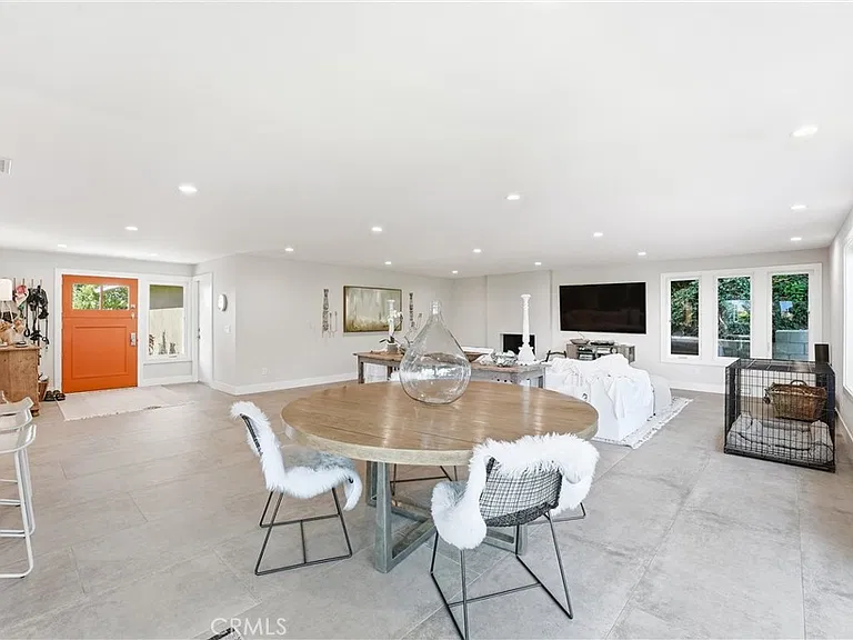 3078 Zell Dr — Photo 19