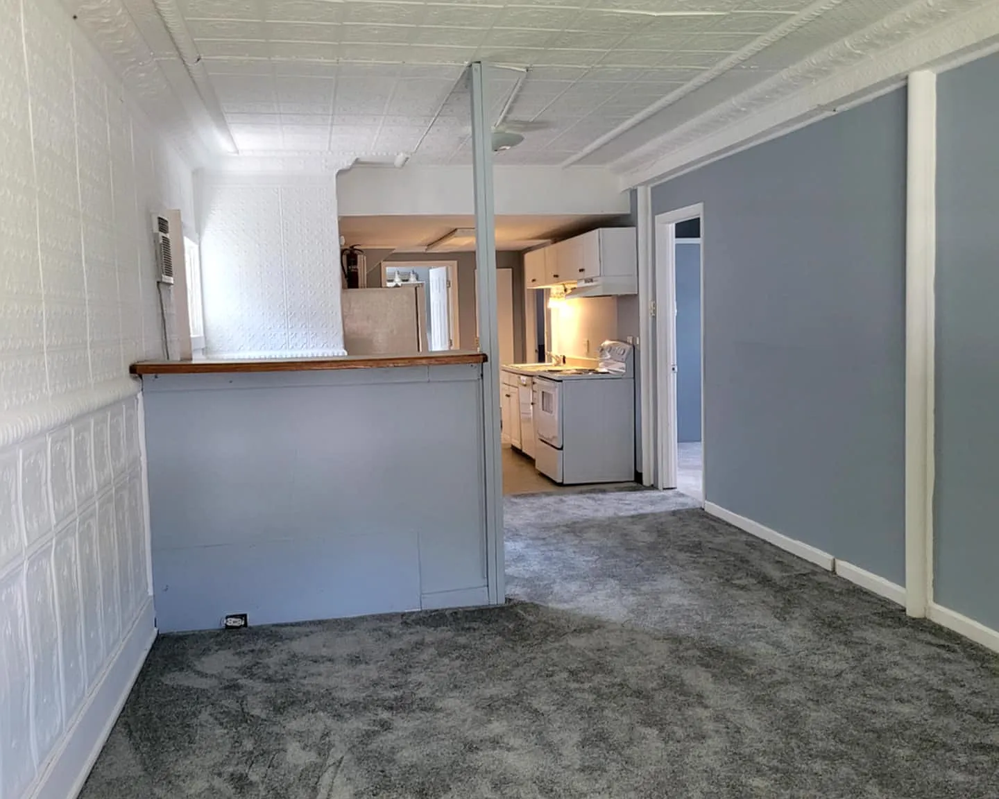 3 bed, 1300 sqft, $1,400 — Photo 4