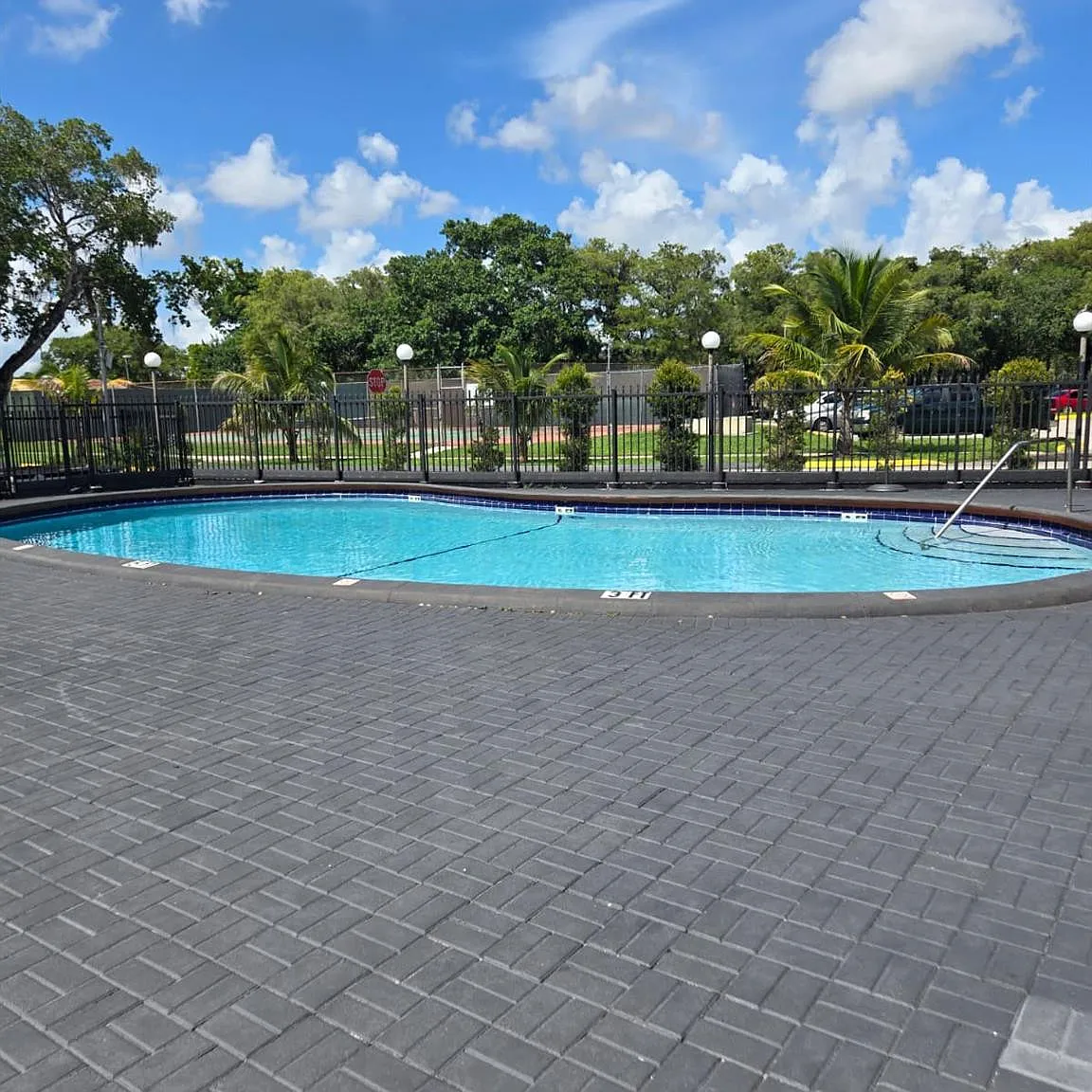 1 bed, 1.5 bath, 750 sqft, $1,500 — Photo 4