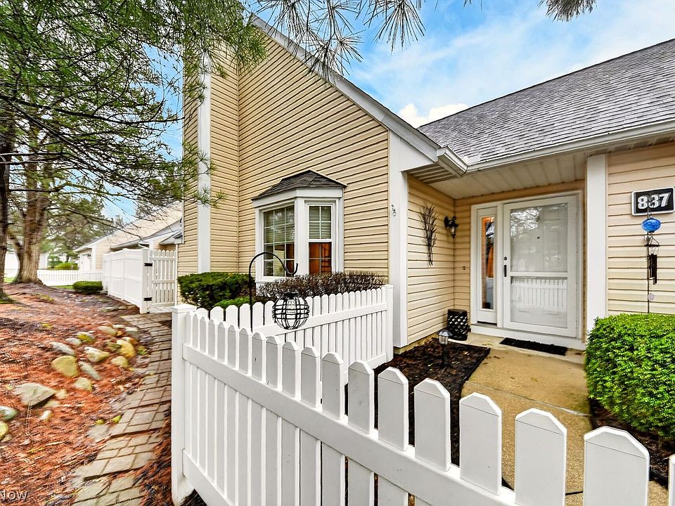 1st image of 887 Wellsley Ln