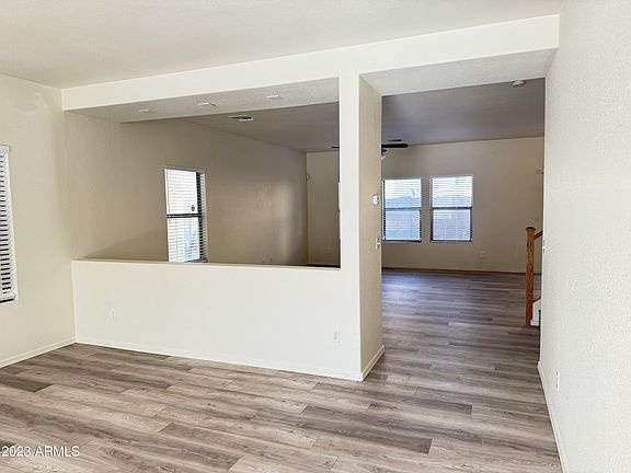 4th image of 9422 W SHERIDAN Street