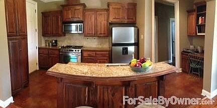 3rd image of 111 Copper Hill Dr