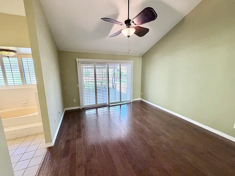 2134 Merlyn Pl — Photo 14