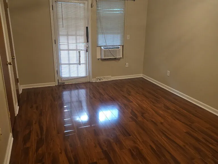 262 Fleming Rd #B — Photo 5