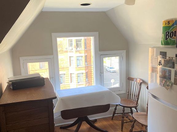 3rd image of 655 Maryland Ave #3