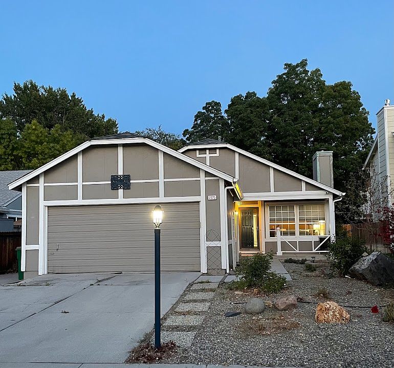 1st image of 2575 Sycamore Glen Dr