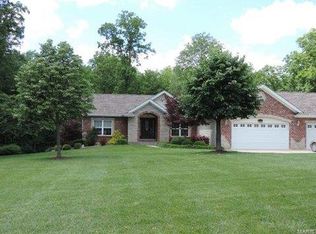 15015 Carriage Oaks Ct, Wright City, MO 63390
