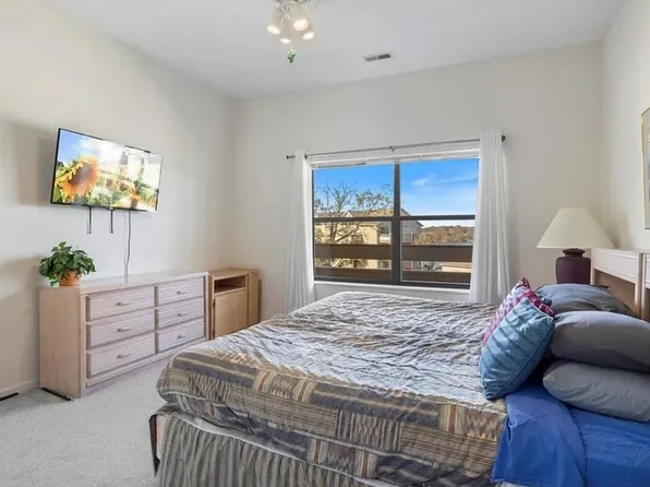 106 Falls Point Dr #8C, Lake Ozark, MO 65049