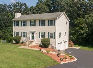 76 Kristin Ct, Northbridge, MA 01534