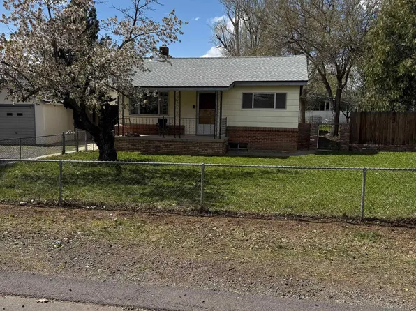 532 N Weatherlow St, Susanville, CA 96130