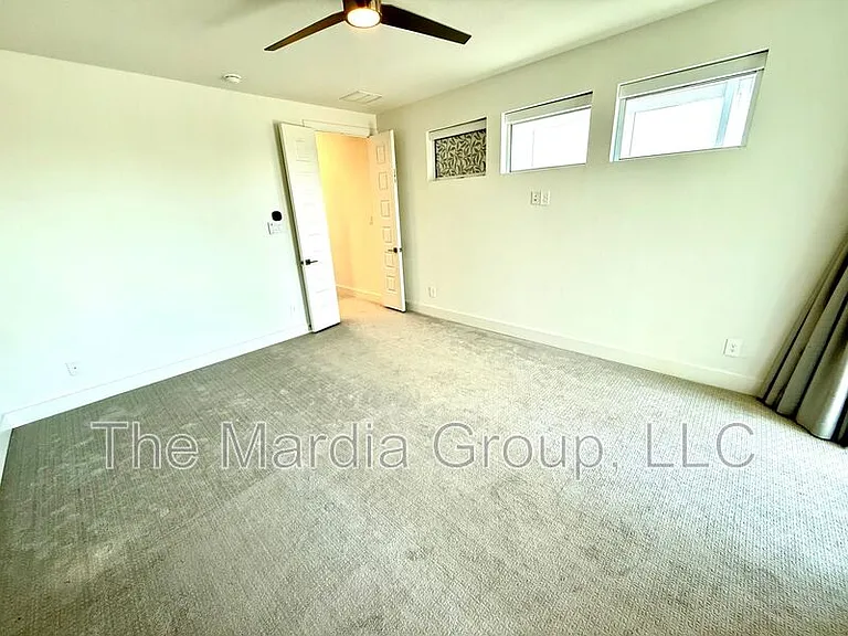 4916 Broadway Dr — Photo 5