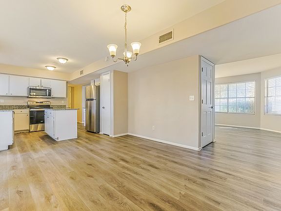 3rd image of 4302 E Muirwood Dr