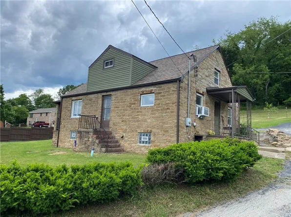 105 Hickory Hill Ln, Latrobe, PA 15650