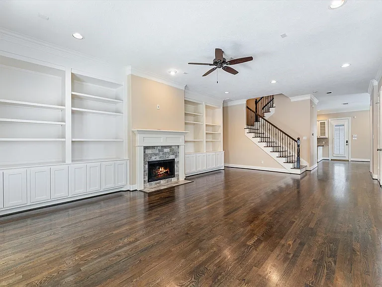 447 N Gate Stone — Photo 18