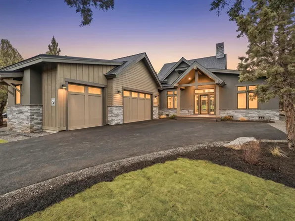 2447 Osprey Dr, Redmond, OR 97756
