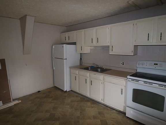 2nd image of 4823 Memorial Blvd APT 12