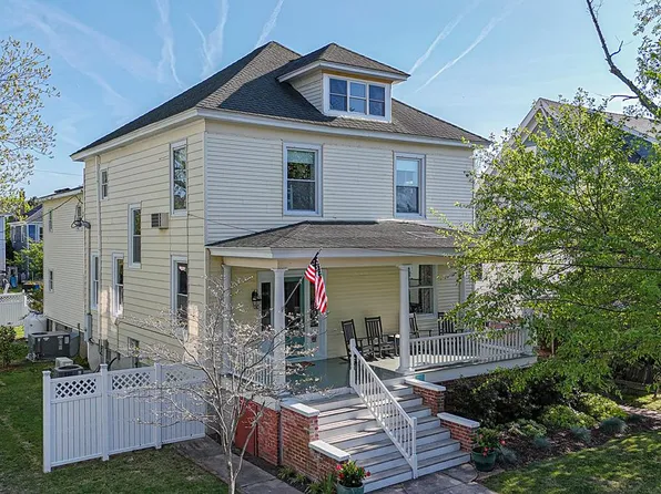 202 Madison Ave, Cape Charles, VA 23310