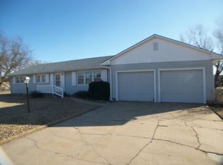 809 W Grand Ave, Hillsboro, KS 67063